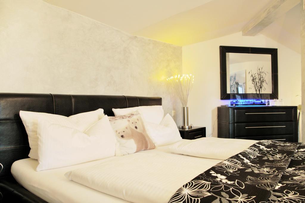 Park Ambiente Friedberg Hotel ฟีดแบร์ก ภายนอก รูปภาพ