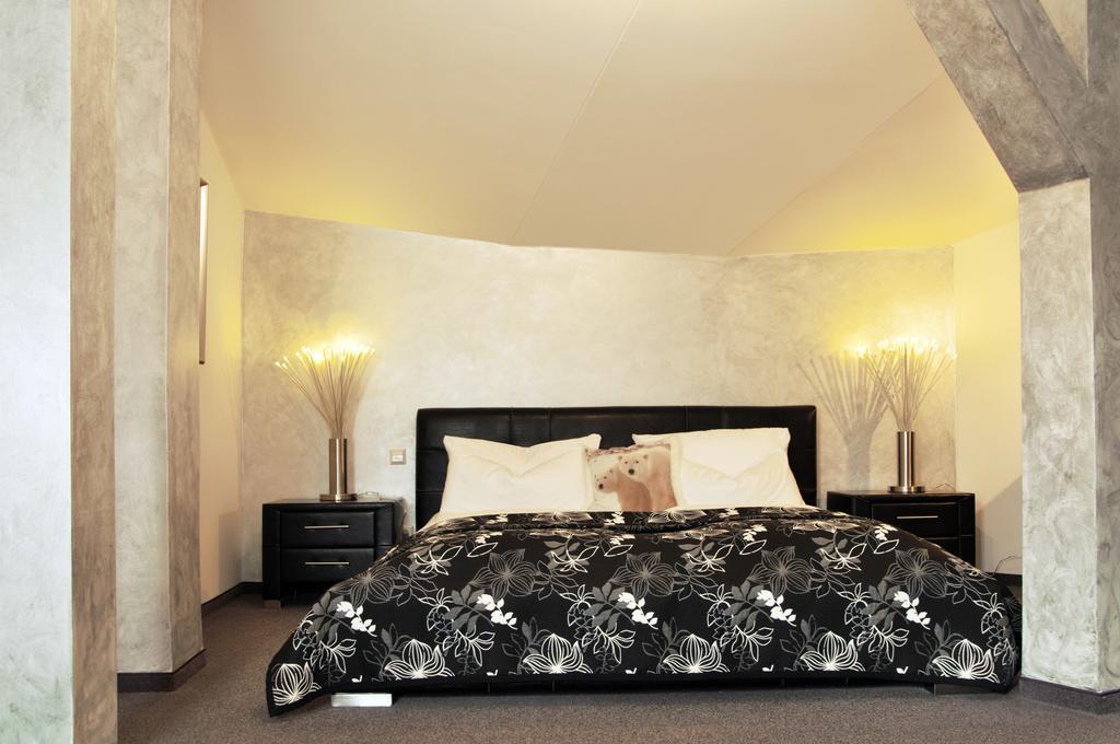 Park Ambiente Friedberg Hotel ฟีดแบร์ก ภายนอก รูปภาพ